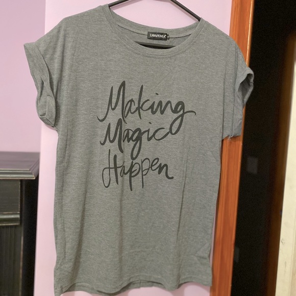 “making magic happen”- grey casual tee - Picture 1 of 2